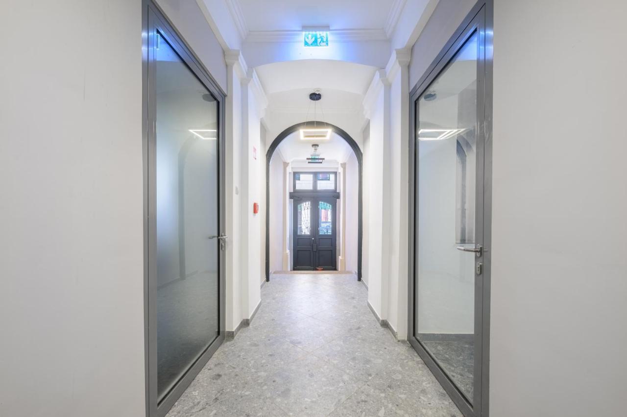 Millenium Spa-Heroes Appartement Boedapest Buitenkant foto